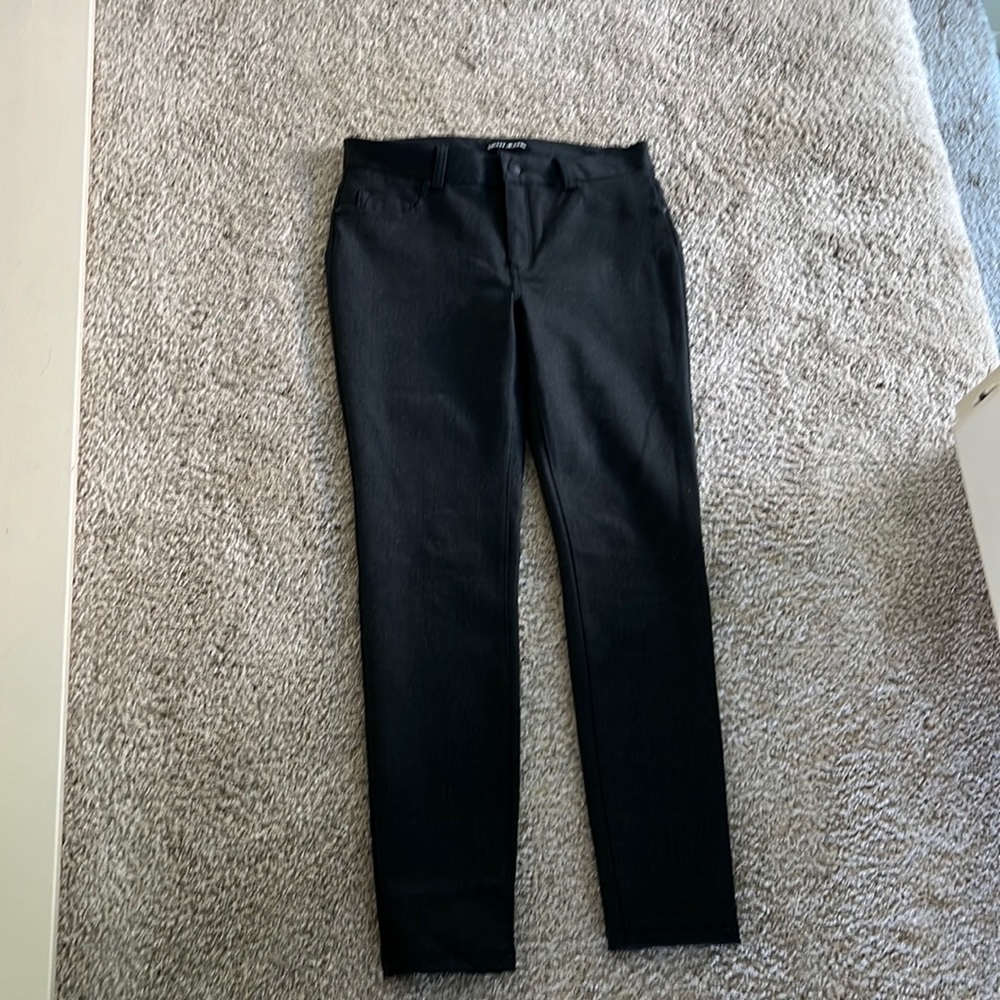 Black Skinny Ankle Pants / Jeans